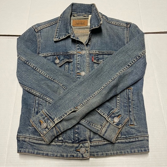 Levis Womens Denim Trucker Jacket Size Small Standard Fit Retro Y2K - Picture 3 of 10